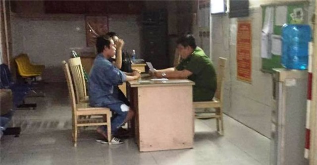 Tùng Sơn đến trụ sở CA cầu cứu