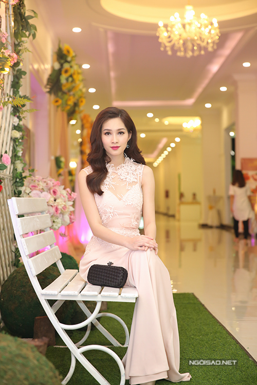 
Đặng Thu Thảo là giám khảo cuộc thi Hoa hậu Việt Nam 2016.

