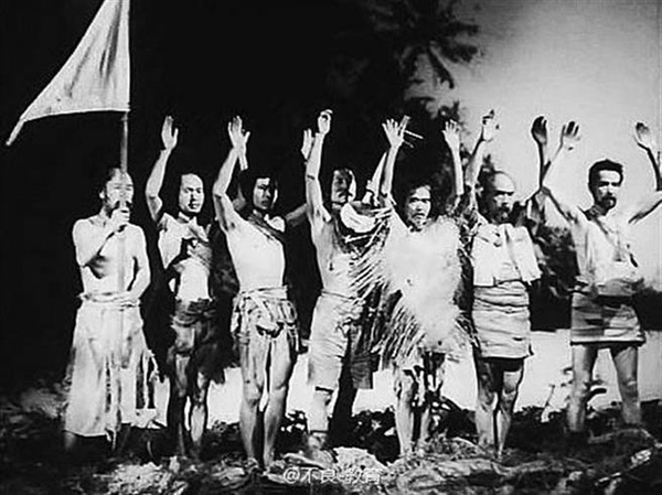 
Chân dung những người đàn ông trên đảo Anatahan khi quyết định đầu hàng – Hình ảnh minh họa từ bộ phim “The saga of Anatahan” của đạo diễn Josef von Sternberg.
