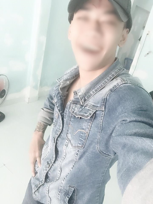 Nam thanh ni&ecirc;n t&ecirc;n T - Người được cho l&agrave; tự tẩm xăng đốt m&igrave;nh để thực hiện lời hứa với cộng đồng mạng. Ảnh: Facebook