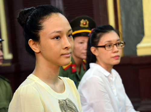 
Hoa hậu Trương Hồ Phương Nga trong phiên xử gần đây
