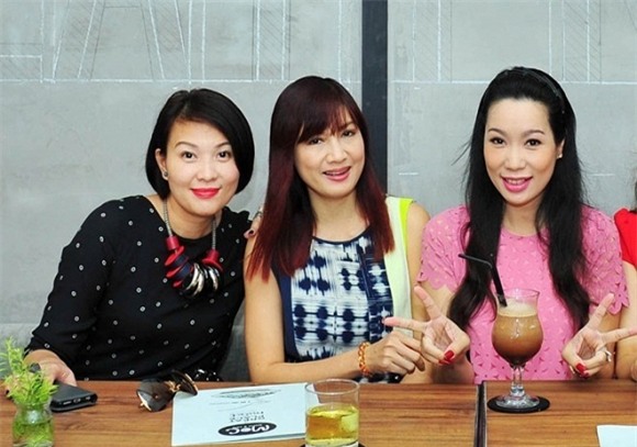 Minh Anh và Á hậu Trịnh Kim Chi là bạn bè thân thiết
