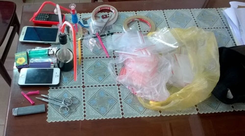 Tang vật C&ocirc;ng an thu giữ khi bắt giữ đối tượng Vi. 