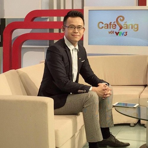 
MC Café sáng với VTV3 - Bùi Đức Bảo.
