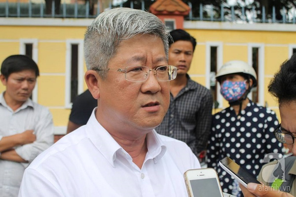 Ông Nguyễn Thanh Phong, Chủ tịch UBND TX Dĩ An chia sẻ với báo chí trong chiều 17/10: Cống có lắp rào chắn rác nhưng đã bị trộm mất.