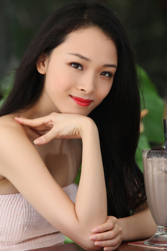 
Hoa hậu Trương Hồ Phương Nga
