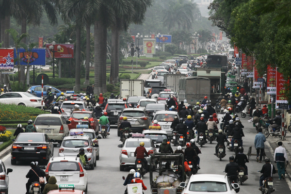 
Đường Nguyễn Chí Thanh cũng là một tuyến giao thông khó chịu
