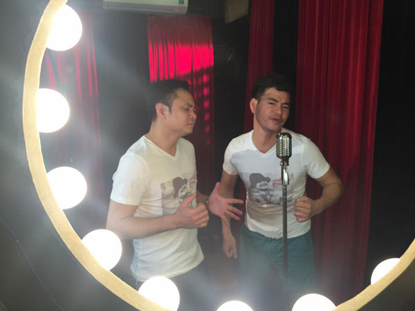 
Cặp đôi Xuân Bắc - Tự Long tham gia khi ghi âm ca khúc của nhạc sĩ Trần Lập.
