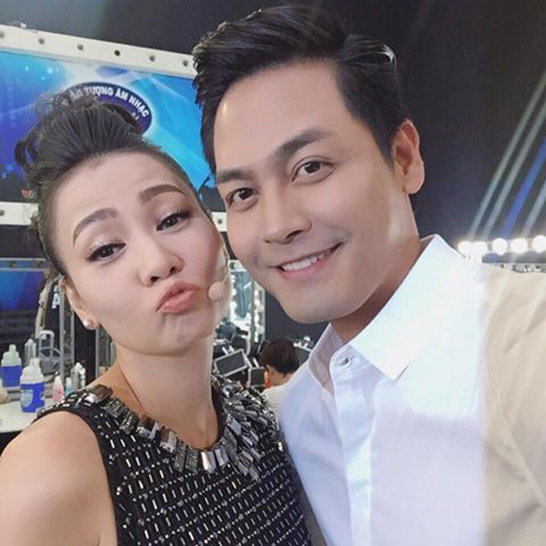 
Thu Minh vẫn xuất hiện là giám khảo chương trình Vietnam Idol 2016 như bình thường.
