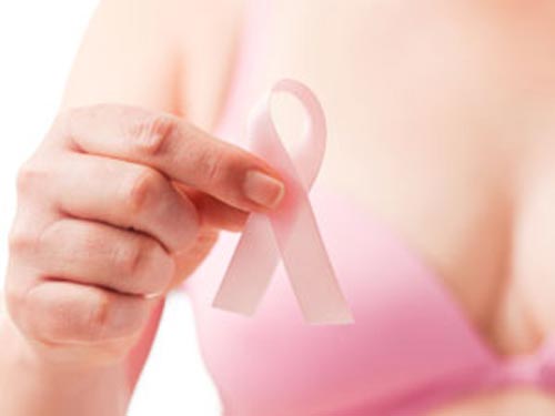 
Cứ 10 người phụ nữ thì có 1 người mắc ung thư vú
