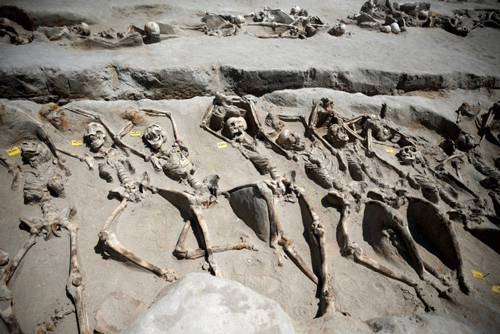 
80 bộ xương người được phát hiện đầu năm nay ở Hy Lạp
