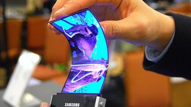 Samsung chuẩn bị tung ra mẫu điện thoại màn hình có thể gập được.