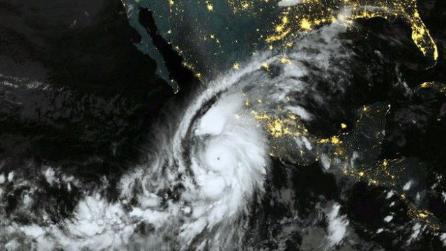 Hình ảnh siêu bão Patricia - Ảnh:AFP