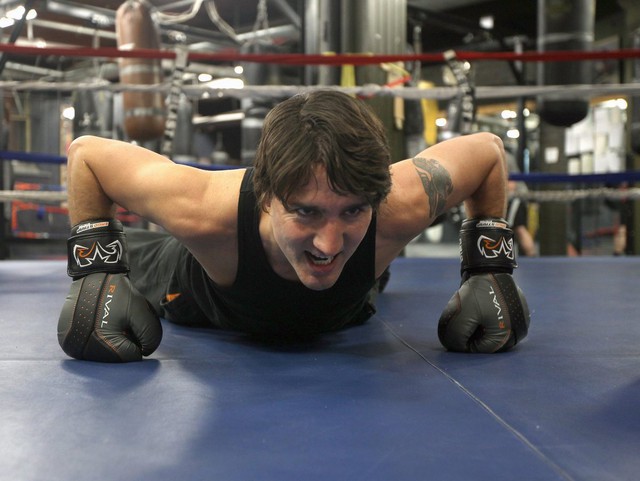 
Bức ảnh ông Justin Trudeau tập luyện tại câu lạc bộ Pan Am Boxing ở Winnipeg vào ngày 01/2/2013.
