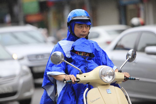 Hà Nội, gió lạnh đầu mùa, áo rét