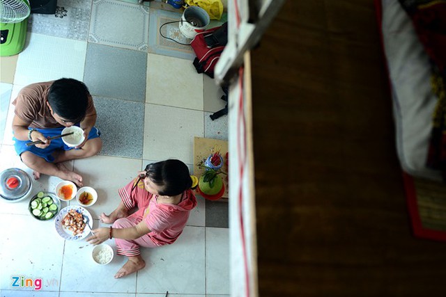 Sau bao ng&agrave;y kh&oacute; khăn thử th&aacute;ch, cuối c&ugrave;ng cặp đ&ocirc;i t&iacute; hon cũng đến được với nhau bằng t&igrave;nh y&ecirc;u ch&acirc;n th&agrave;nh. Thế nhưng, họ lại vấp phải sự ngăn cấm của gia đ&igrave;nh hai b&ecirc;n v&igrave; sợ cả hai sống chung sẽ khổ. Gia đ&igrave;nh cũng c&oacute; suy nghĩ như vợ t&ocirc;i l&uacute;c đầu, sợ hai đứa c&ugrave;ng khổ, rồi sau n&agrave;y lỡ c&oacute; con c&aacute;i giống bố mẹ nữa th&igrave; tr&aacute;i ngang n&ecirc;n kh&ocirc;ng cho đến với nhau. anh Lượng ch&acirc;n t&igrave;nh.