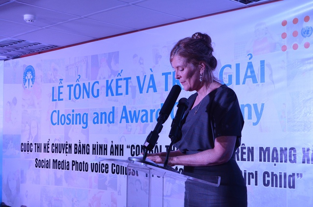 
Bà Astrid Bant - Trưởng đại diện Quỹ Dân số Liên Hợp Quốc tại Việt Nam phát biểu tại buổi lễ trao giải
