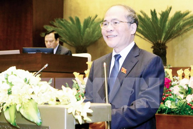 Chủ tịch Quốc hội Nguyễn Sinh Hùng phát biểu khai mạc kỳ họp. (Ảnh TTXVN)