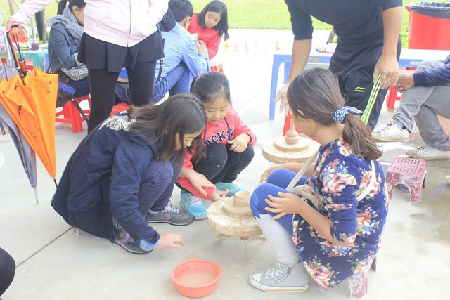 Theo các chuyên gia giáo dục, trẻ em cần được tăng cường thời gian để vui chơi... Ảnh minh họa: Q.Anh