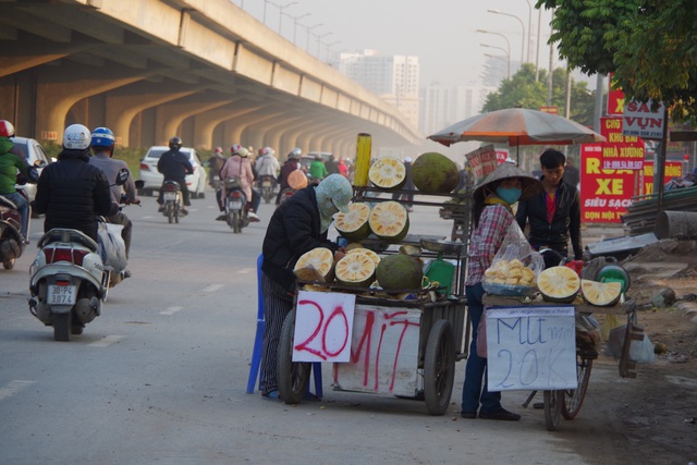 Mít dính bụi giá 20.000 đồng