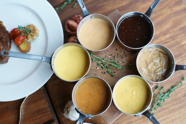 6 loại sốt tạo n&ecirc;n một &ldquo;cuộc c&aacute;ch mạng&rdquo; về trải nghiệm steak