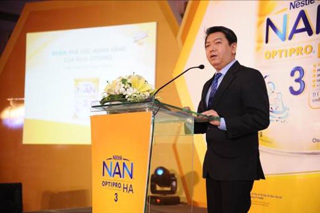 PGS.TS.BS Nguyễn Anh Tuấn phát biểu tại sự kiện Khám phá sức mạnh vàng của đạm Optipro