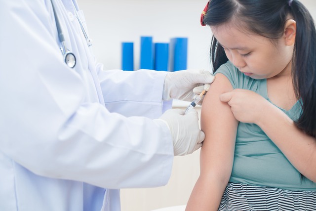 
Tiêm vắc-xin là biện pháp hữu hiệu để bảo vệ trẻ khỏi những căn bệnh nguy hiểm do vi khuẩn phế cầu 
