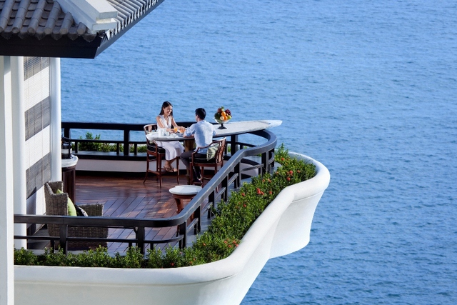 Một góc InterContinental® Danang Sun Peninsula Resort bên bờ biển Đà Nẵng thơ mộng