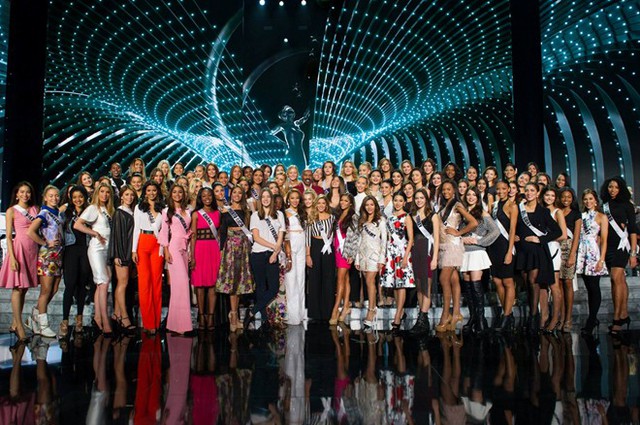 80 người đẹp Miss Universe chuẩn bị bước vào đêm tranh tài cuối cùng để tìm ra gương mặt xuất sắc nhất