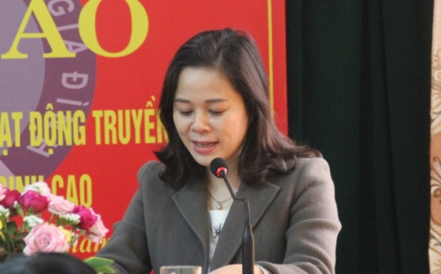 Chi cục trưởng Chi cục DS-KHHGĐ, bà Lê Thị Hoài Chung đánh giá cao các thành quả mà Trung tâm DS-KHHGĐ thị xã Hoàng Mai và huyện Quỳnh Lưu đã đạt được
