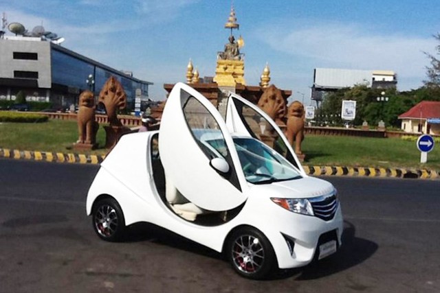 
Campuchia, từ năm 2013 đã có dự án phát triển ô tô điện và cho ra mắt sản phẩm mẫu có giá dưới 10.000 USD.
