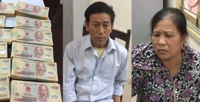 
Hai đối tượng Nguyễn Thị Xinh và Trần Văn Bình cùng số tiền giả bị thu giữ.
