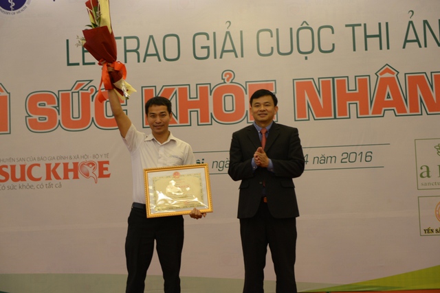 
Với tác phẩm Niềm hy vọng, tác giả Nguyễn Thế Thiêm (Phòng Kế hoạch - Tổng hợp, Bệnh viện Sản Nhi Quảng Ninh) đã vinh dự giành giải Nhất cuộc thi ảnh Vì sức khỏe nhân dân
