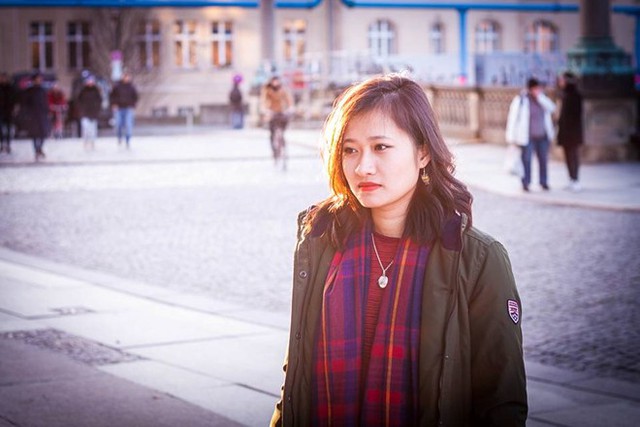 Lê Hồng Nhung (sinh năm 1994) hiện sinh sống và học tập tại Đức.