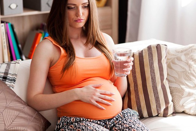 Phụ nữ mang thai bị hôi miệng dễ sinh non hoặc thai nhi nhẹ cân. Ảnh: Rd.