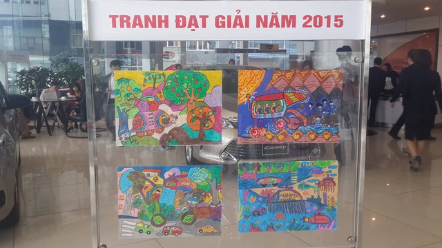 
Các bức tranh đoạt giải cao năm 2015
