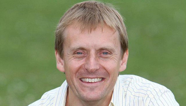 
&Ocirc;ng Simon Watson được coi l&agrave; người hiến tinh tr&ugrave;ng nhiều nhất nước Anh. Ảnh: Daily Mail.
