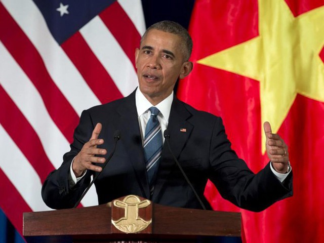 Tổng thống Obama: VN sẽ tiếp cận được các vũ khí mà VN cần để bảo vệ quốc gia. Ảnh: AP