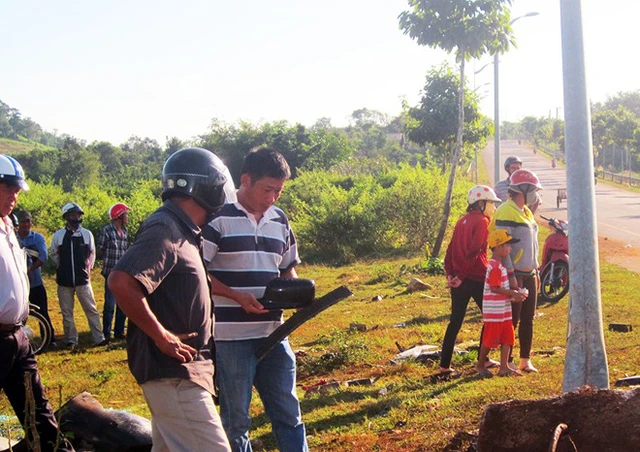 
Hiện trường vụ tai nạn ng&agrave;y 6/12/2014. Ảnh: L.N
