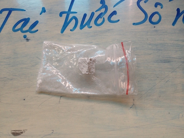 
Gói heroin do Thắng mua về sử dụng.
