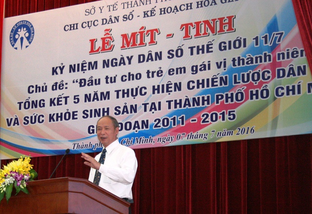 
Phó Tổng cục trưởng phụ trách Tổng cục DS-KHHGĐ - ông Nguyễn Văn Tân, khẳng định đầu tư cho trẻ em gái vị thành niên sẽ mang lại lợi ích kép.
