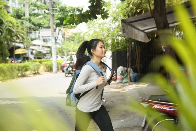 
L&ecirc; Lộc đang hoạt động ở s&acirc;n khấu kịch Hồng V&acirc;n. Ảnh: DL Duy
