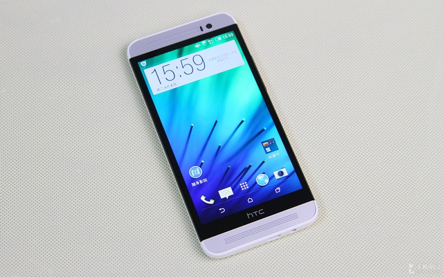 
HTC One E8
