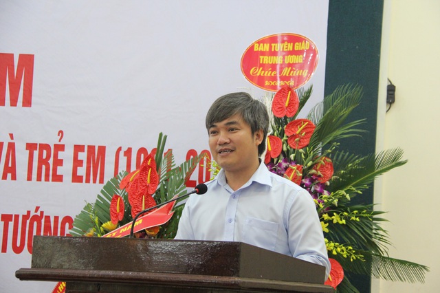
Còn nhà báo Trần Tuấn Linh, Phó TBT Báo Gia đình và Xã hội, đã ôn lại những kỉ niệm thời là phóng viên của Tạp chí GĐTE.
