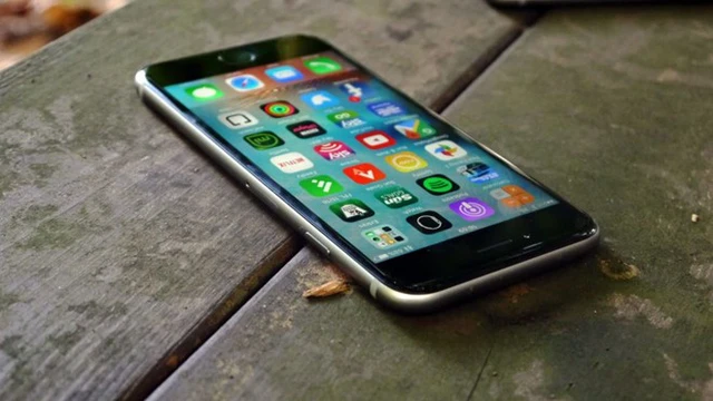 
iPhone 8 sẽ có màn hình OLED.
