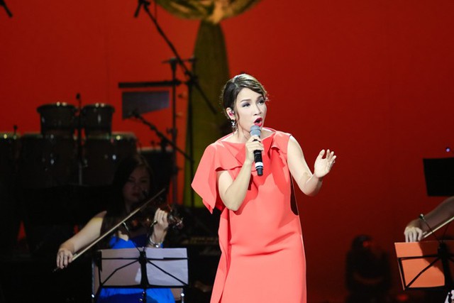 Ca sĩ Mỹ Linh cũng góp mặt trong sự kiện này.