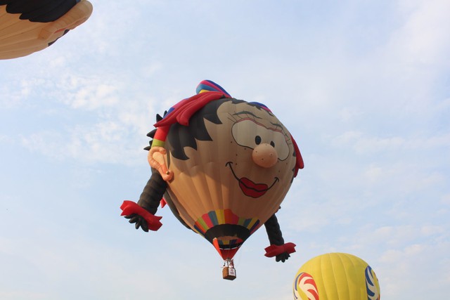 Khinh khí cầu hình bé trai ngộ nghĩnh của đại diện đến từ Hàn Quốc
