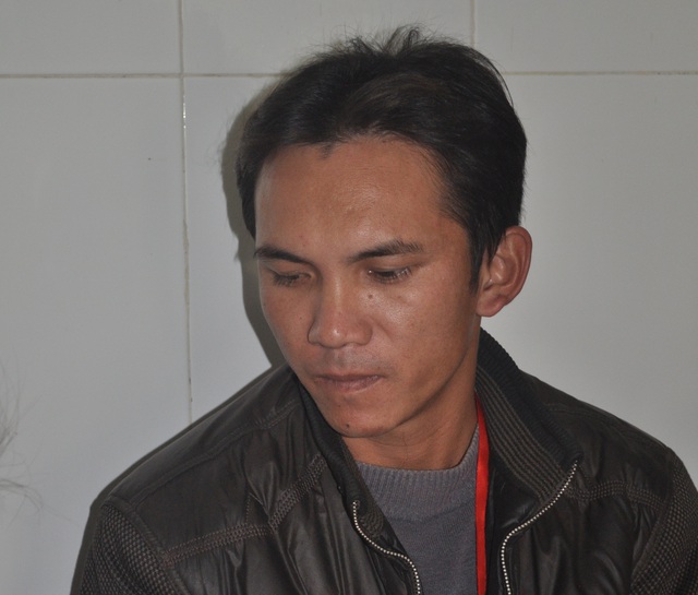 Anh Lê Văn Hiệp không nén nổi xúc động khi kể lại câu chuyện vợ mình được cứu sống.