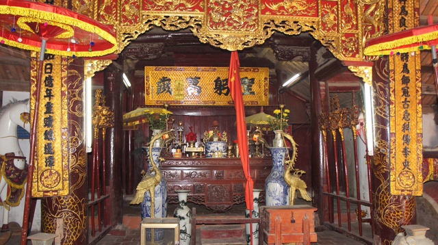 Đình Đình Tổ thờ Thành hoàng làng Lê Văn Thịnh.