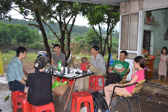 
Người thân gia đình khẳng định: Cháu Thư không lấy trộm tiền và chị Khuy không hắt hủi cháu. Ảnh: Đ. Tuỳ
